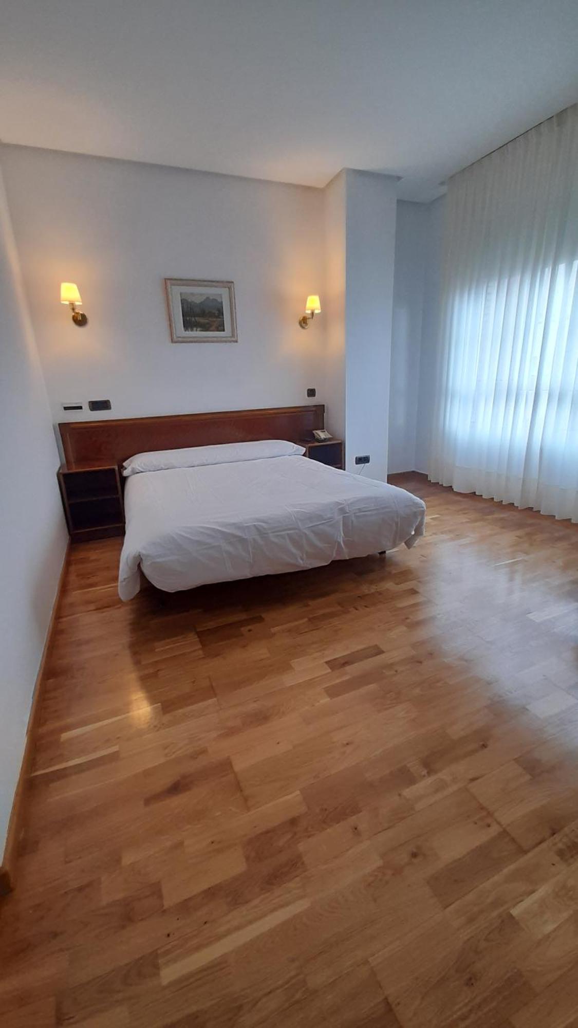 Hotel Las Moreras 莱昂 外观 照片